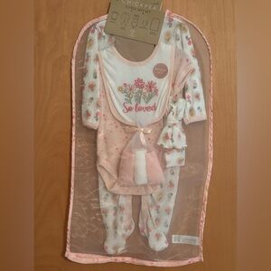 NWT Chick Pea Floral Baby Gift Set - Pink and White